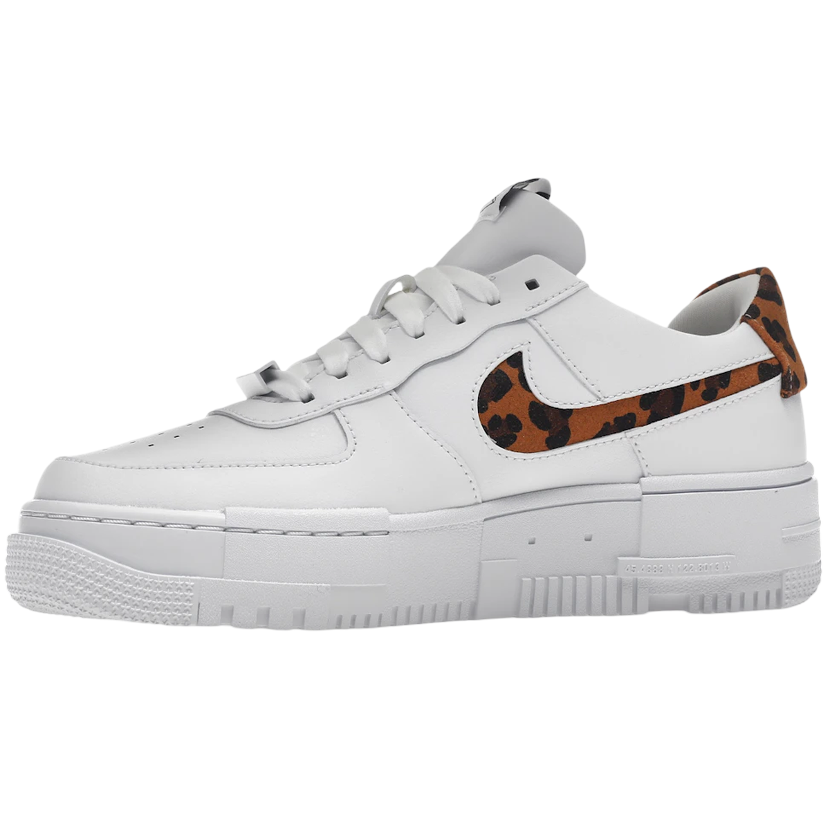 Miniatyrbild av Nike Air Force 1 Low Pixel SE White Leopard 3