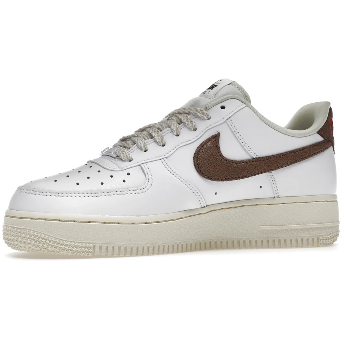 Miniatyrbild av Nike Air Force 1 07 LX Coconut 3