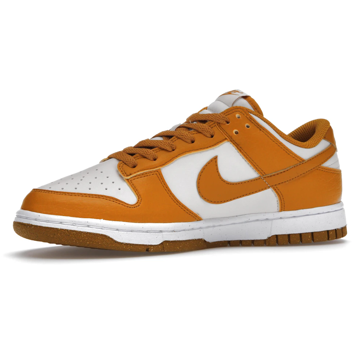 Miniatyrbild av Nike Dunk Low Next Nature Phantom Gold Suede 3