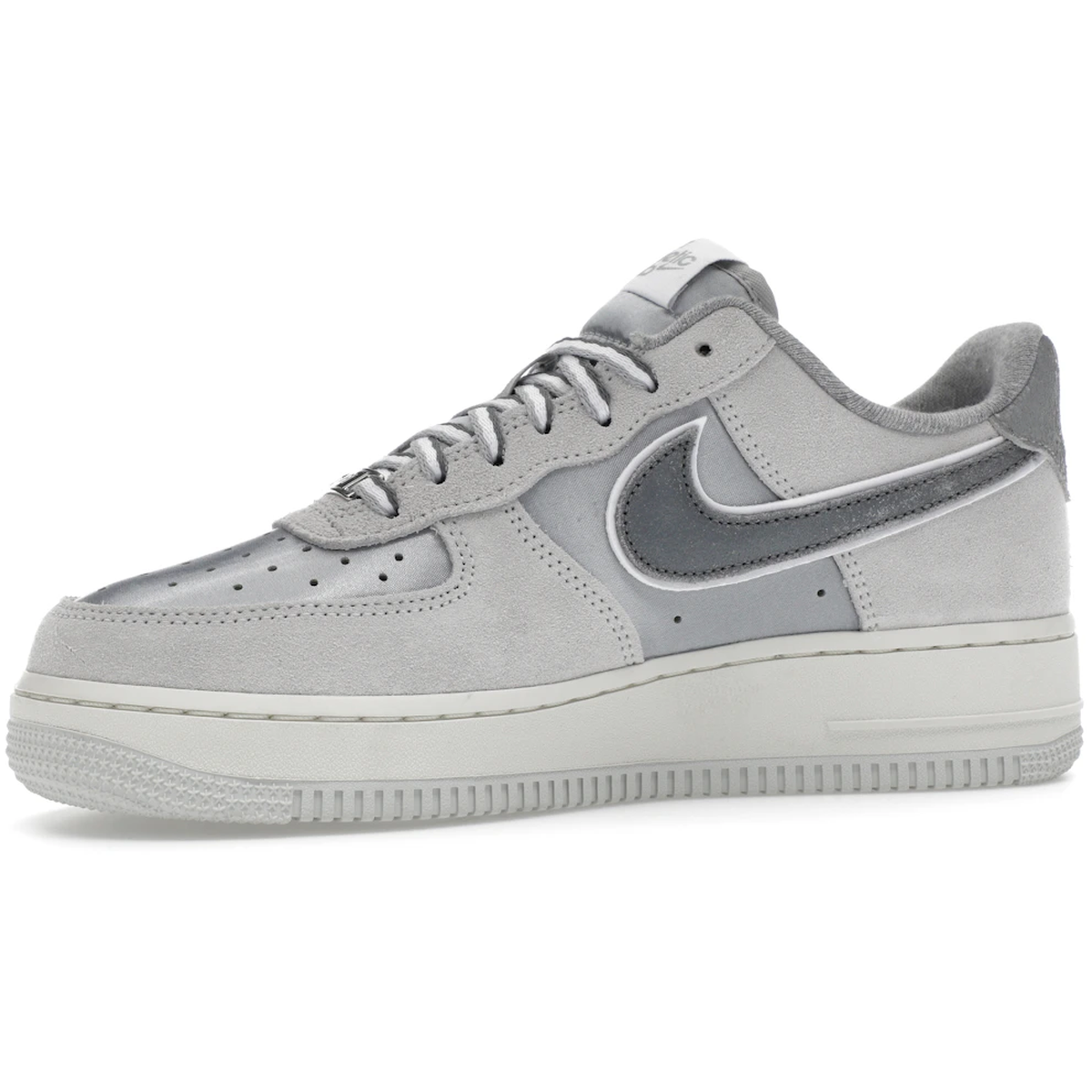 Miniatyrbild av Nike Air Force 1 Low Athletic Club Grey 3