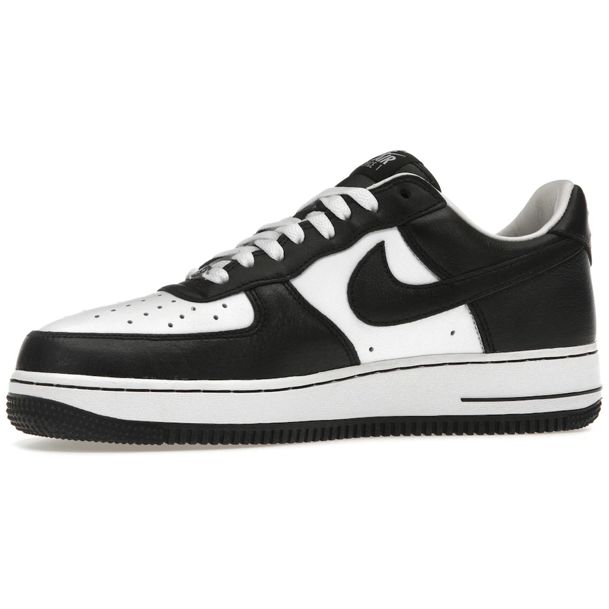 Miniatyrbild av Nike Air Force 1 Low QS Terror Squad Blackout 3
