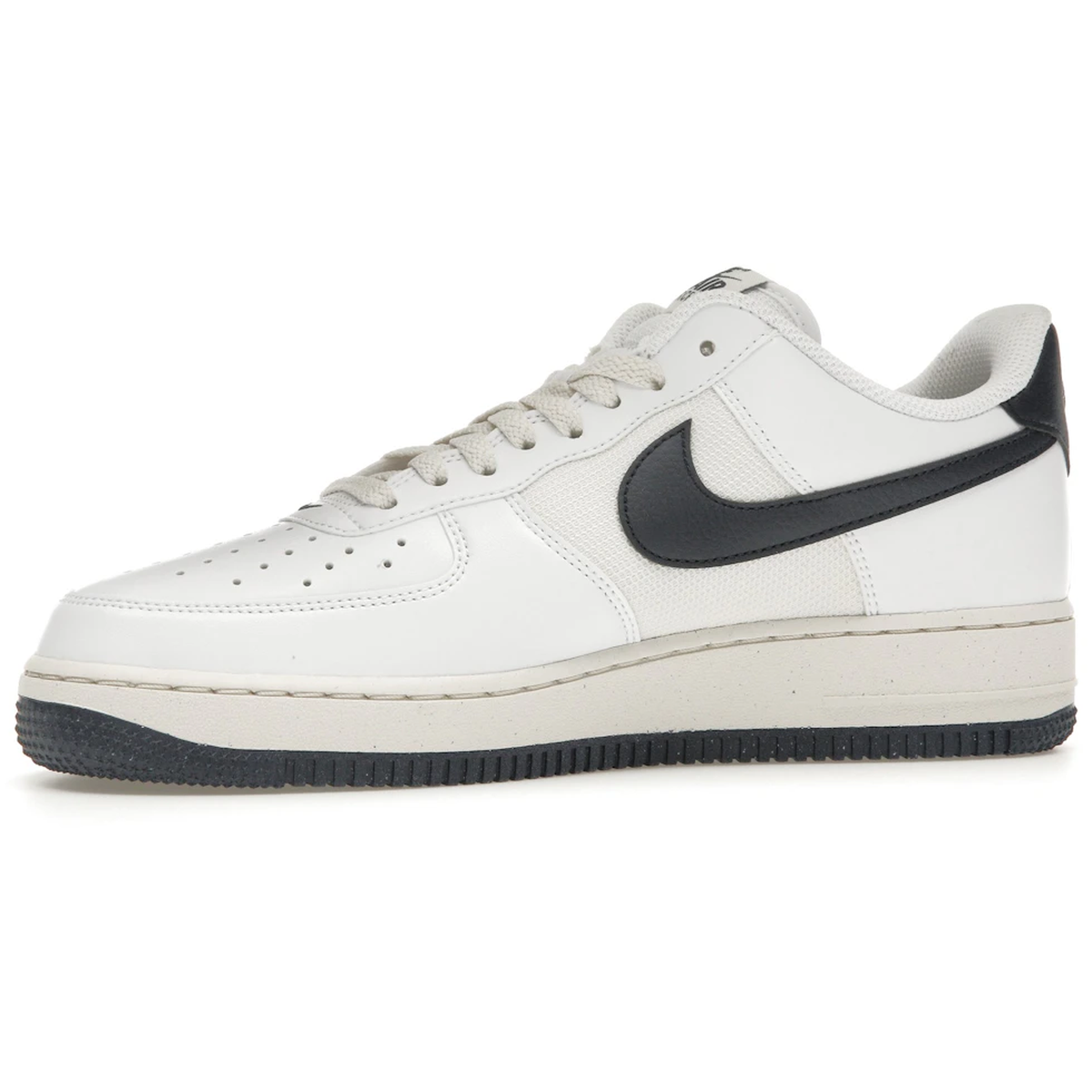Miniatyrbild av Nike Air Force 1 Low '07 White Obsidian Fir 3