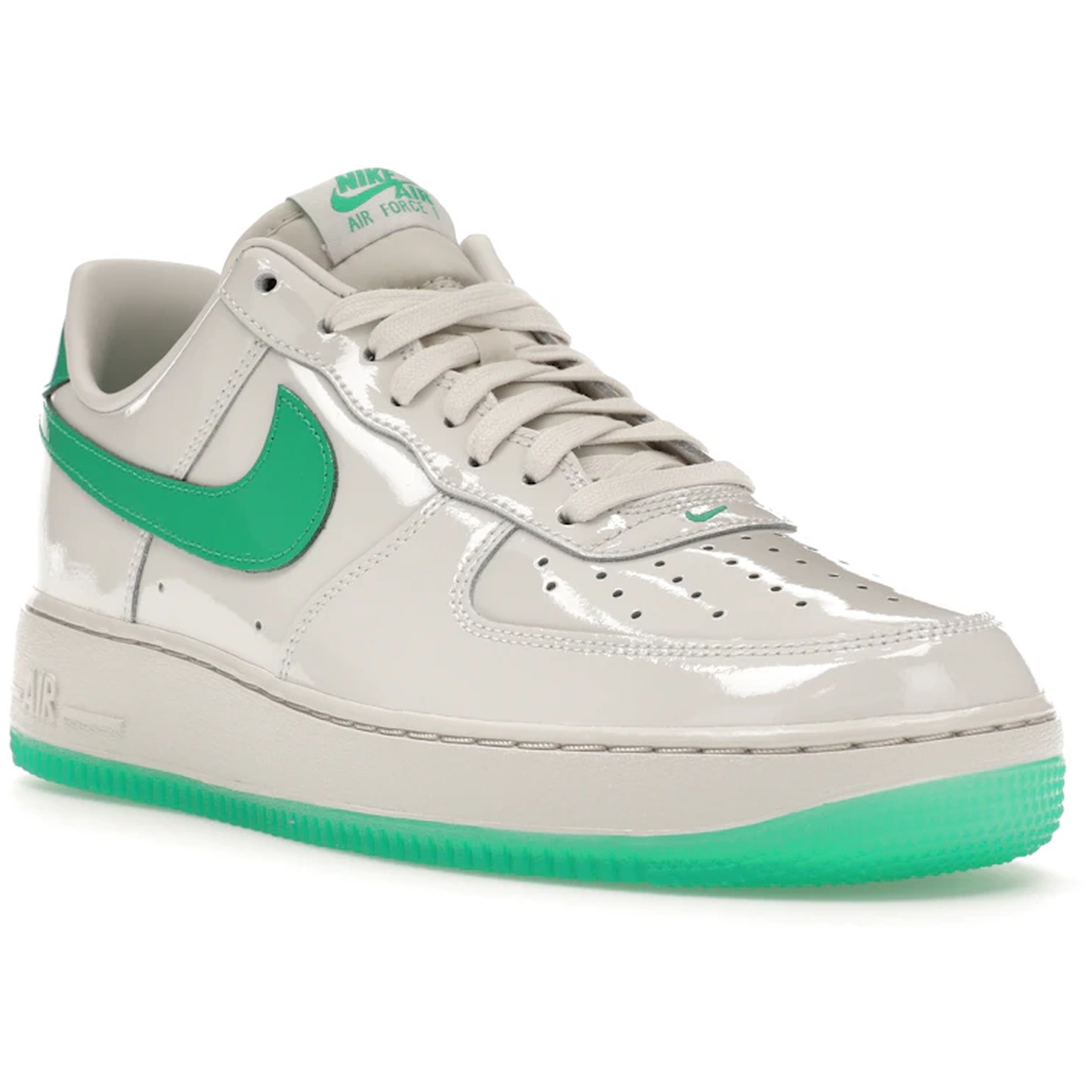 Miniatyrbild av Nike Air Force 1 Low '07 Patent Platinum Tint Stadium Green 2