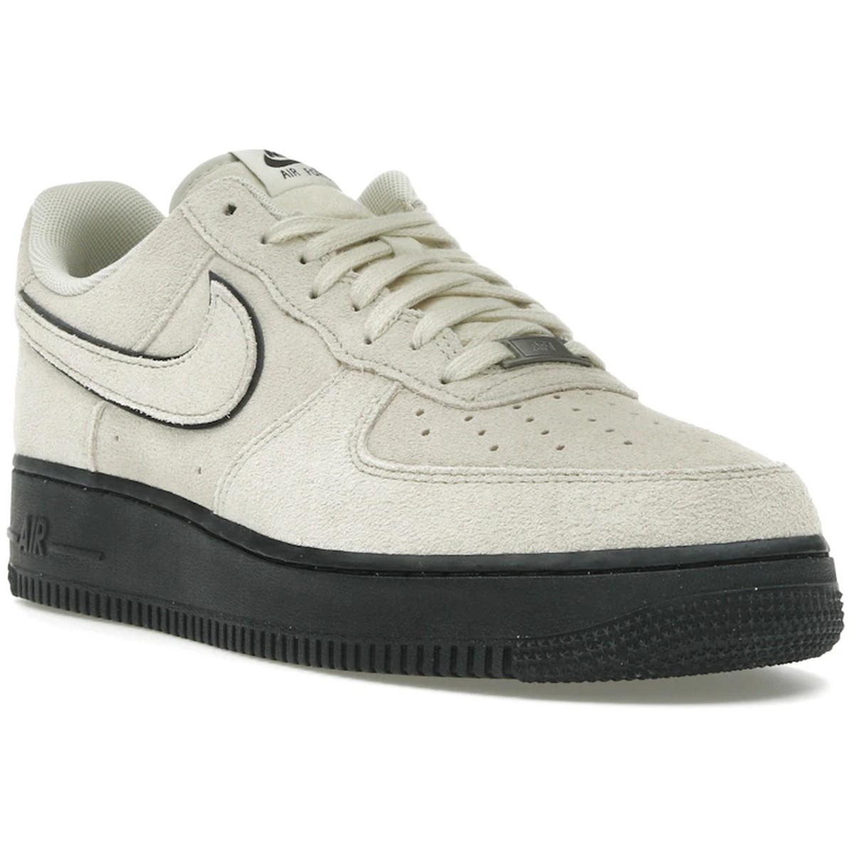 Miniatyrbild av Nike Air Force 1 07 LV8 Light Khaki Black 2